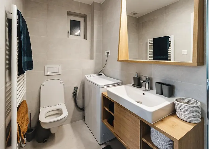 Friends Downtown !!!