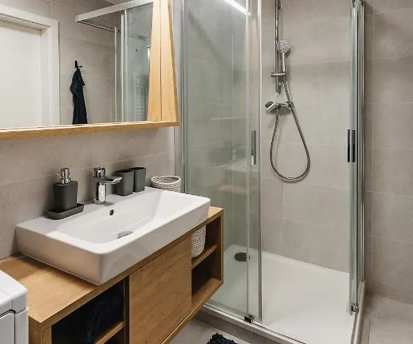 Friends Downtown !!!